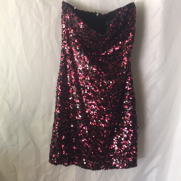 Strapless sequin the party dress